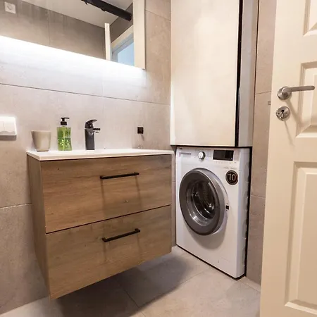 Apartman Designer In Old *