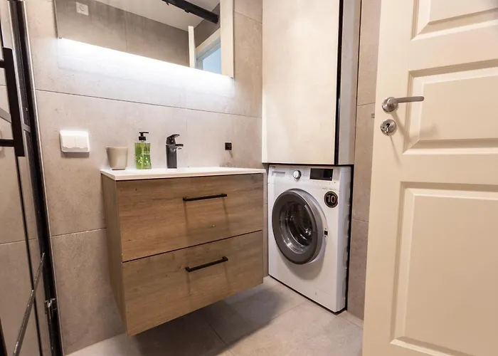 Apartman Designer In Old *